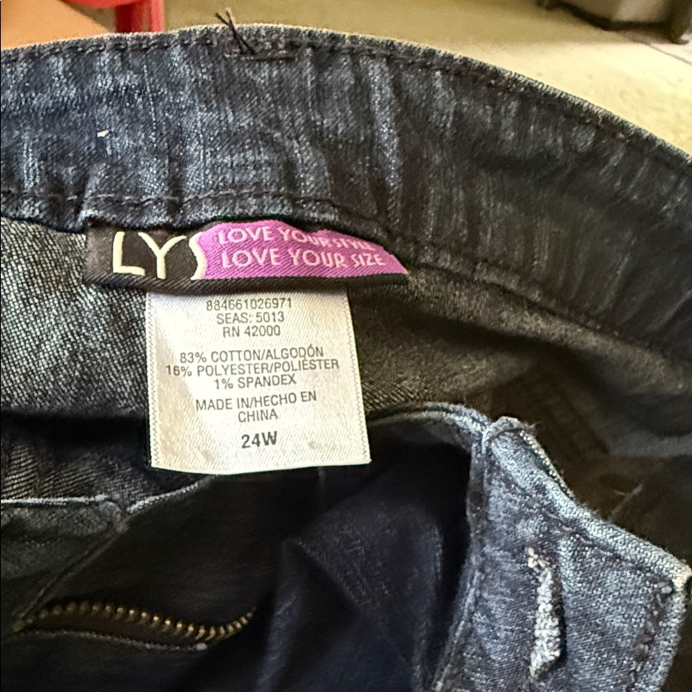 Women's Boot Cut Jeans in Dark Blue